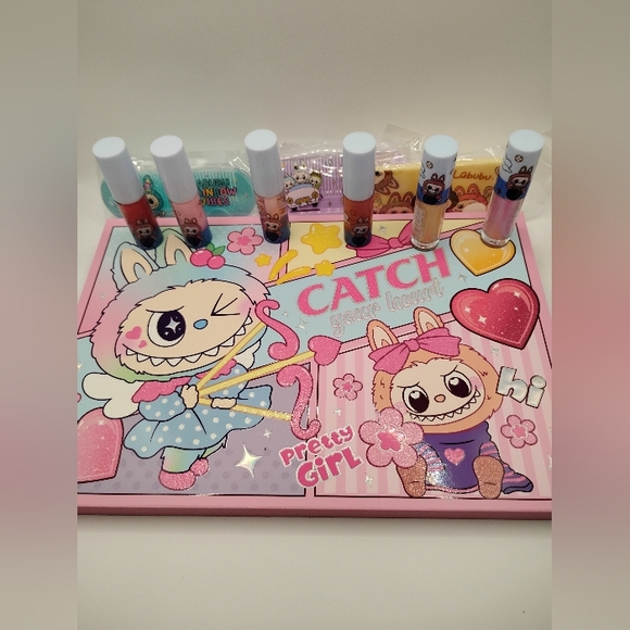 Labubu 54 Color Makeup Palette and 6 Lip Gloss Set With 3 Combs - Picture 3 of 6